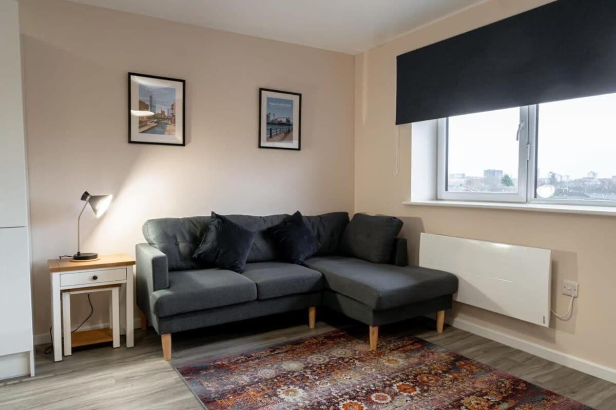 Modern 1 Bedroom Apartment In مانشستر المظهر الخارجي الصورة