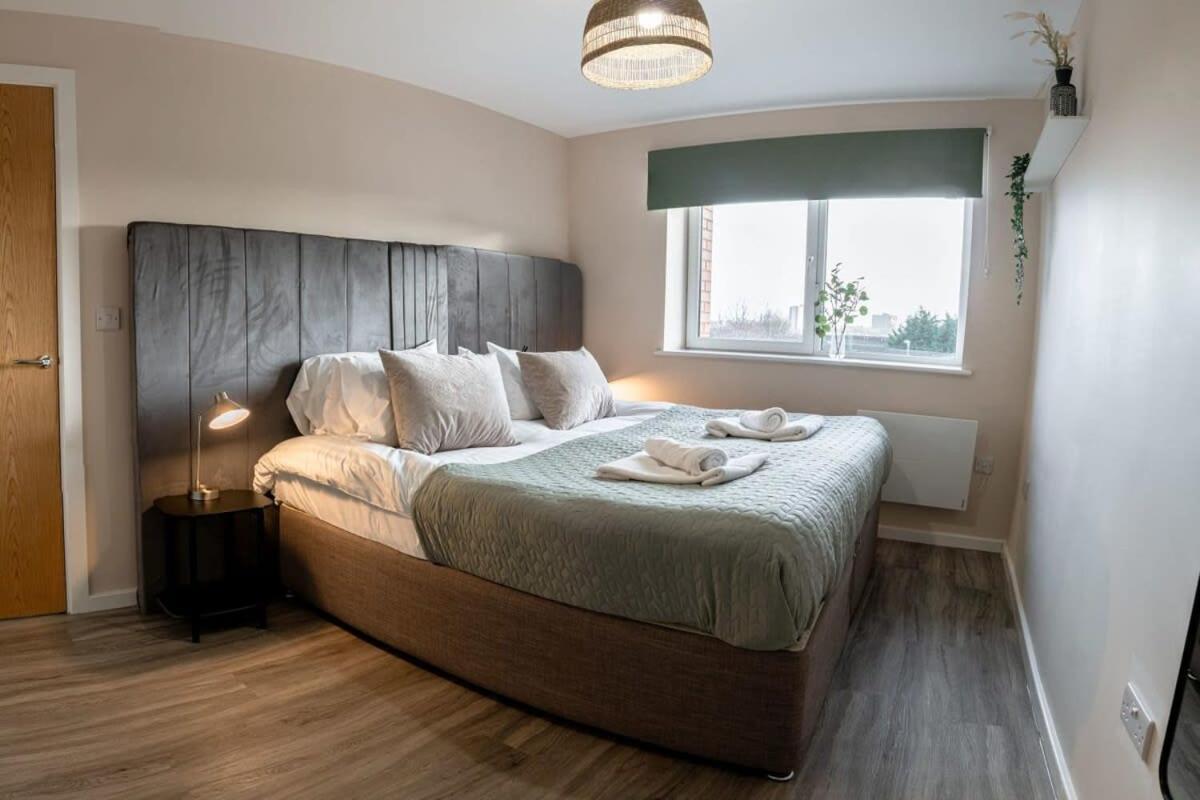 Modern 1 Bedroom Apartment In مانشستر المظهر الخارجي الصورة